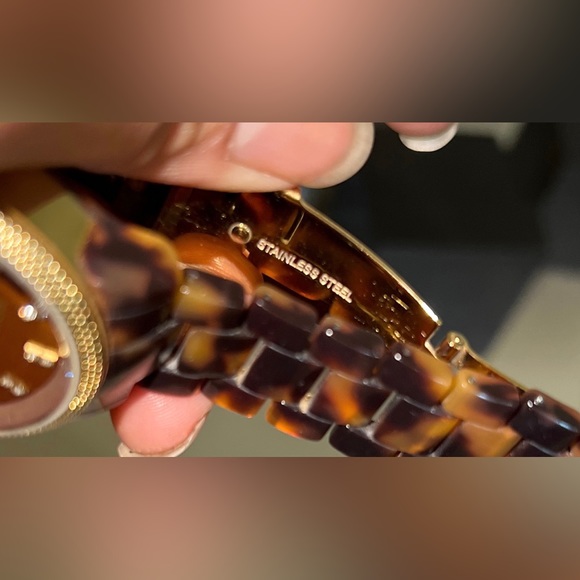 Michael Kors - Brown Tortoise Shell Lucite Chainlink Watch W/ Jeweled Face - Picture 3 of 7